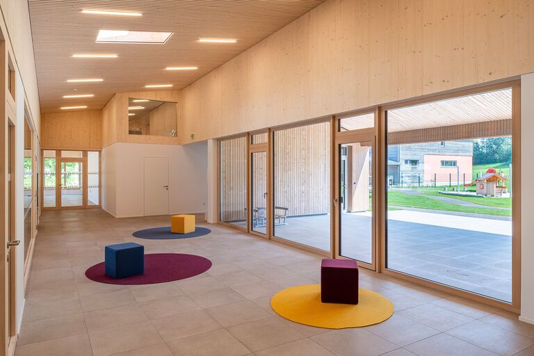 58-058_kiga-bad-wimsbach_2024_architektur-josef-edlinger-_by-lichtguss_at_weboptimiert