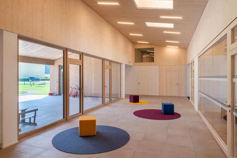 59-059_kiga-bad-wimsbach_2024_architektur-josef-edlinger-_by-lichtguss_at_weboptimiert