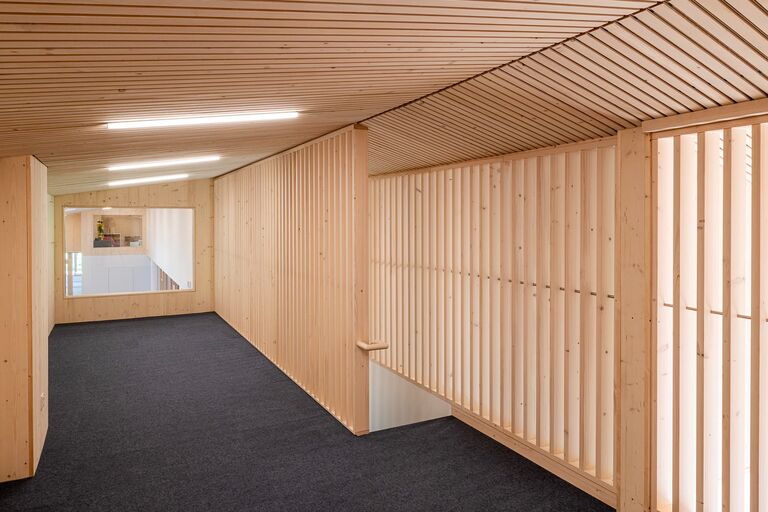 68-068_kiga-bad-wimsbach_2024_architektur-josef-edlinger-_by-lichtguss_at_weboptimiert