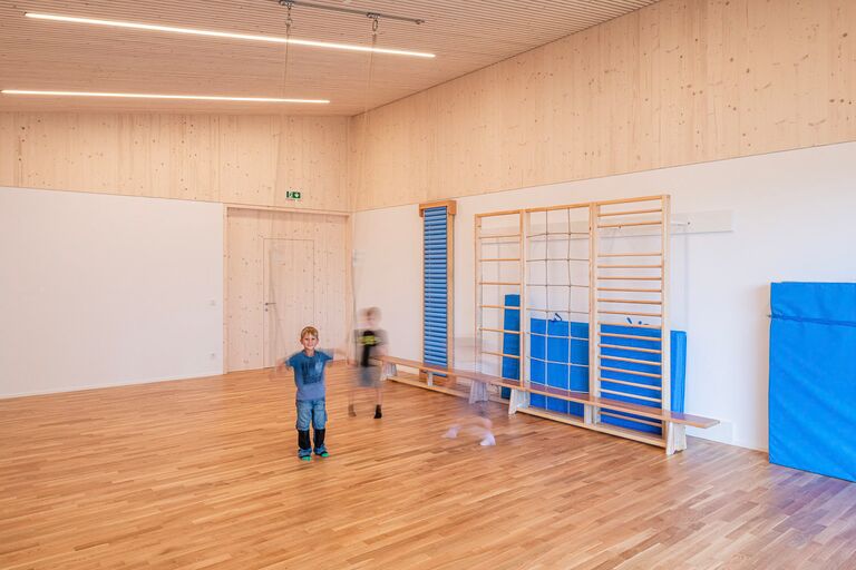 98-098_kiga-bad-wimsbach_2024_architektur-josef-edlinger-_by-lichtguss_at_weboptimiert