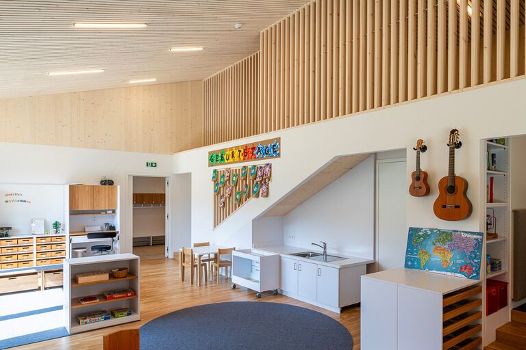 45-045_kiga-bad-wimsbach_2024_architektur-josef-edlinger-_by-lichtguss_at_weboptimiert