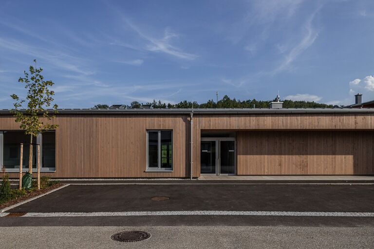 90-090_kiga-bad-wimsbach_2024_architektur-josef-edlinger-_by-lichtguss_at_weboptimiert