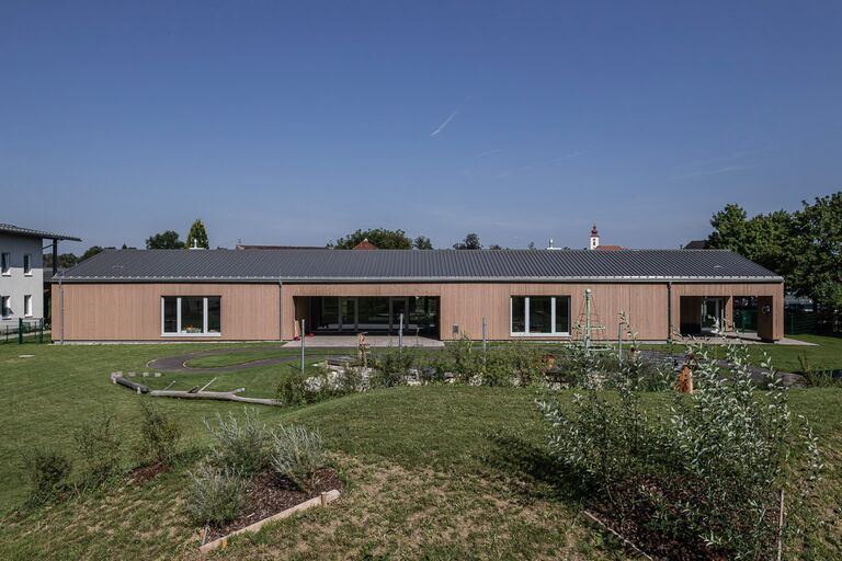 32-032_kiga-bad-wimsbach_2024_architektur-josef-edlinger-_by-lichtguss_at_weboptimiert