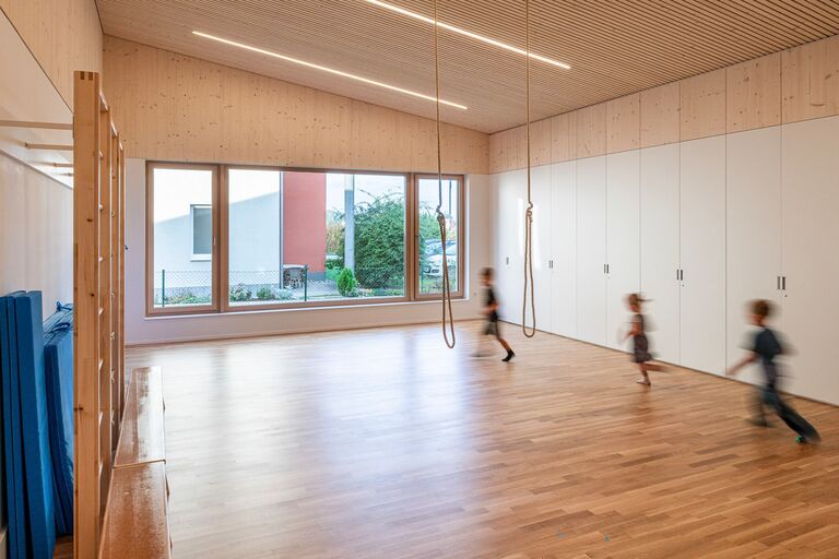 93-093_kiga-bad-wimsbach_2024_architektur-josef-edlinger-_by-lichtguss_at_weboptimiert